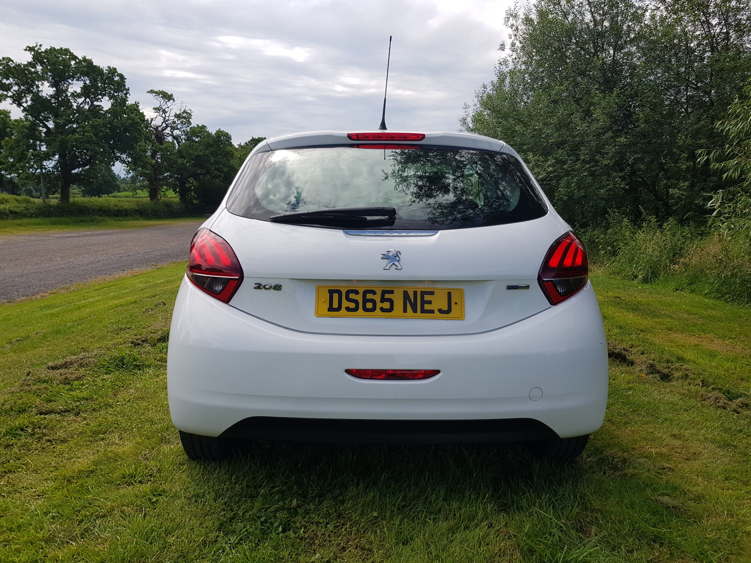 Peugeot 208 Access a/c