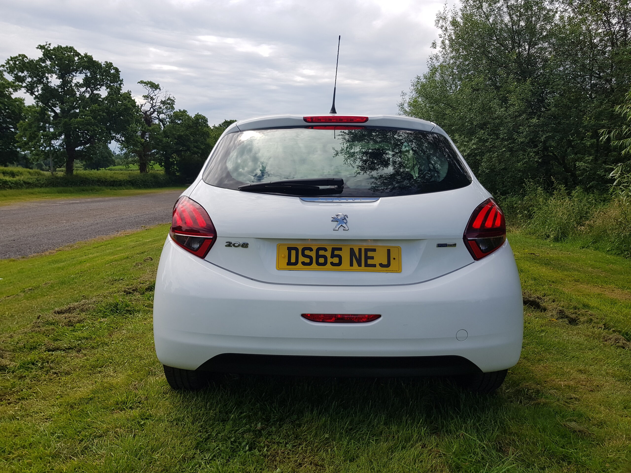 Peugeot 208 Access a/c